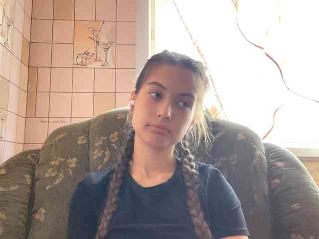 RonnaWillow webcam
