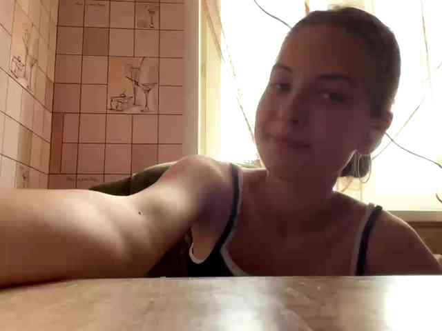 RonnaWillow webcam