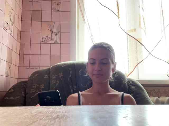 RonnaWillow webcam