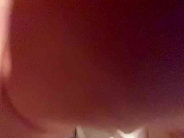 RonnaWillow webcam