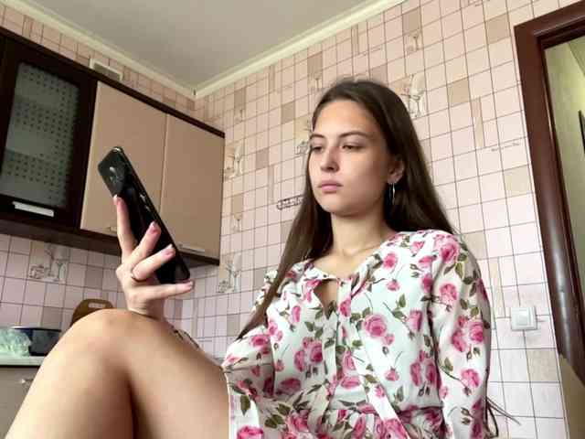 RonnaWillow webcam