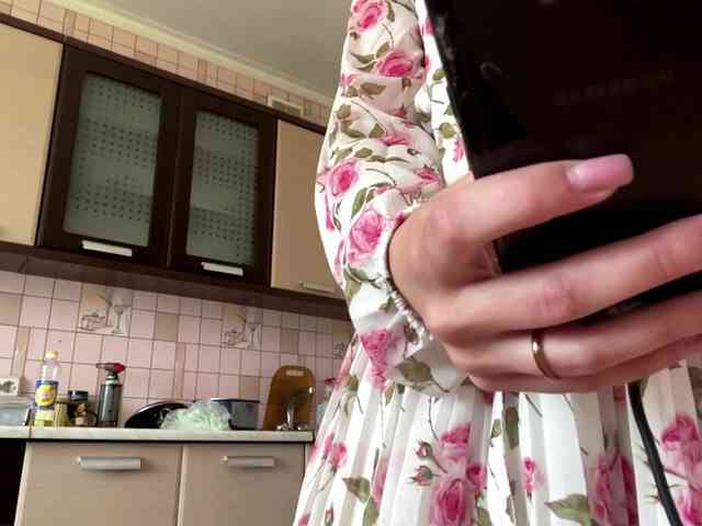 RonnaWillow webcam