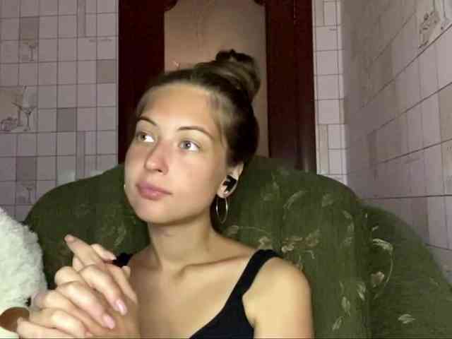 RonnaWillow webcam