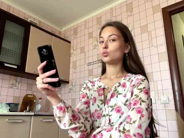 RonnaWillow webcam