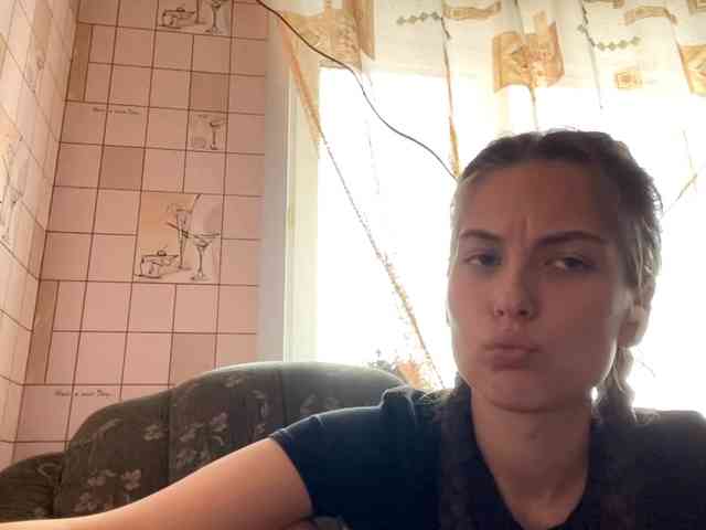 RonnaWillow webcam