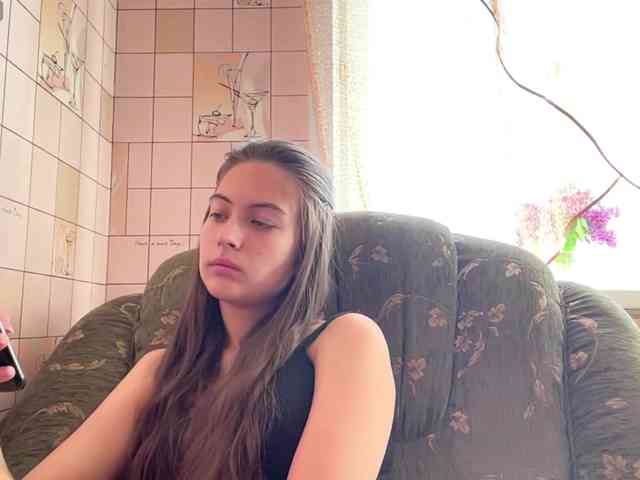 RonnaWillow webcam