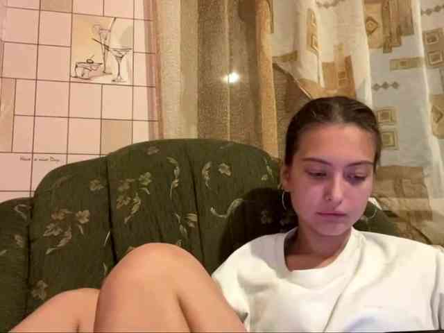 RonnaWillow webcam