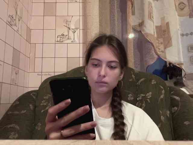 RonnaWillow webcam