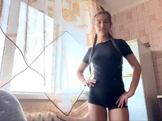 RonnaWillow webcam