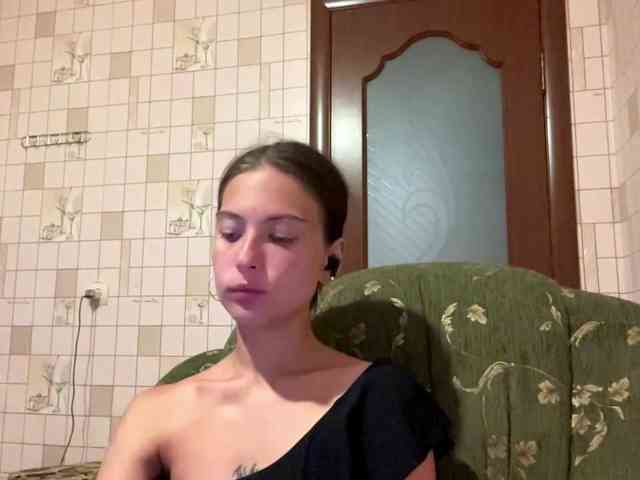 RonnaWillow webcam