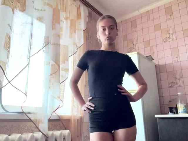 RonnaWillow webcam