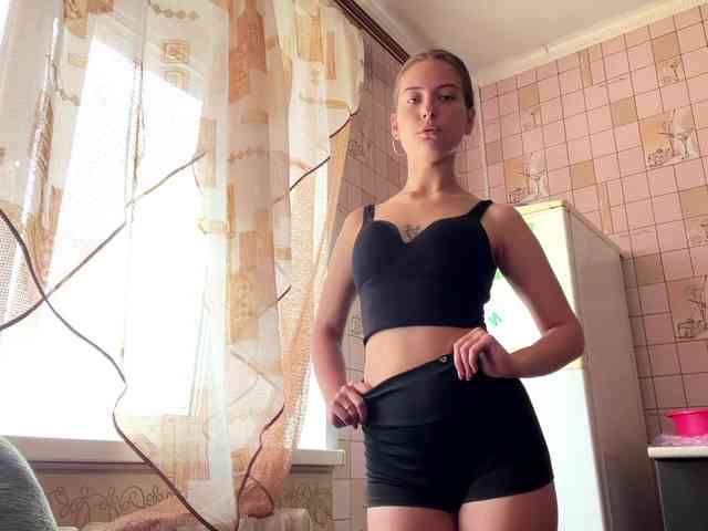 Modella: RonnaWillow
