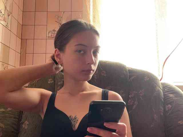 RonnaWillow webcam