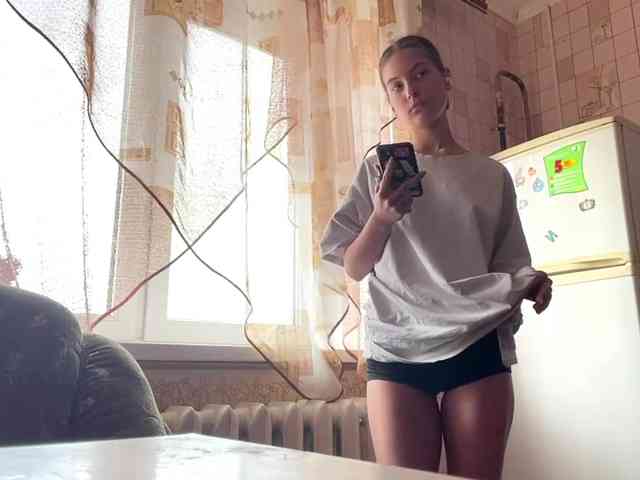 RonnaWillow webcam