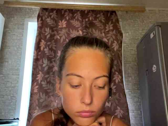 RonnaWillow webcam