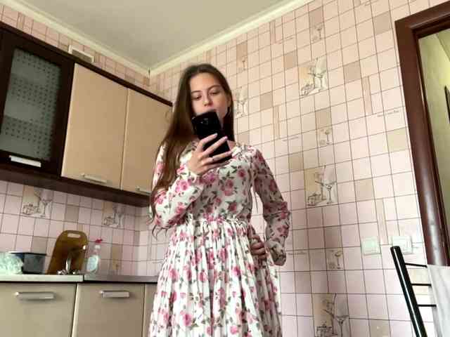 RonnaWillow webcam