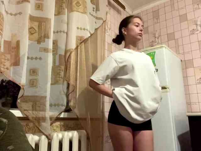 RonnaWillow webcam