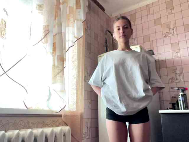 RonnaWillow webcam