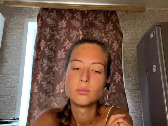 RonnaWillow webcam