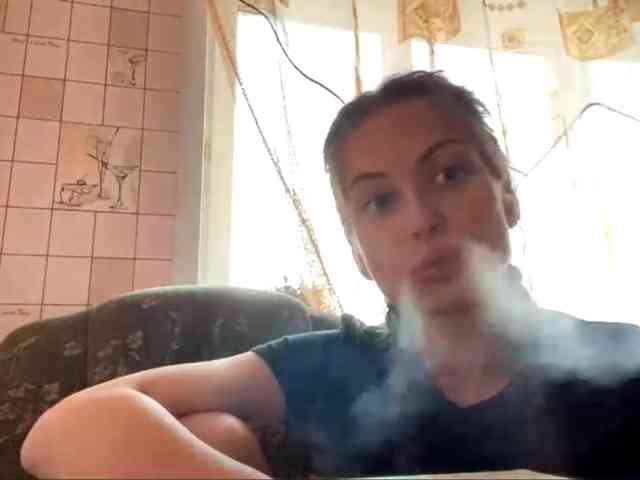 RonnaWillow webcam