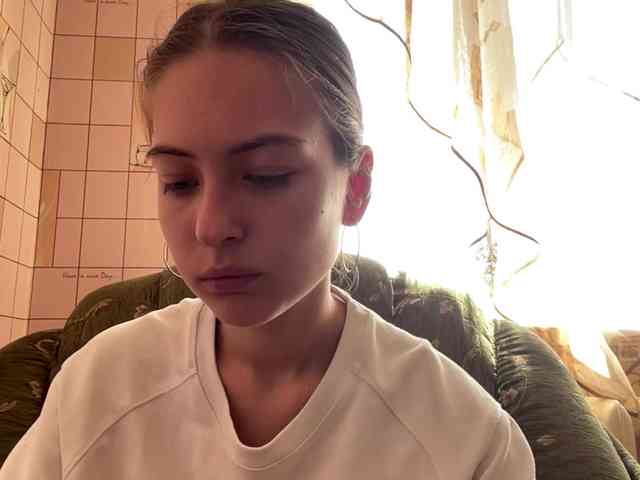 RonnaWillow webcam