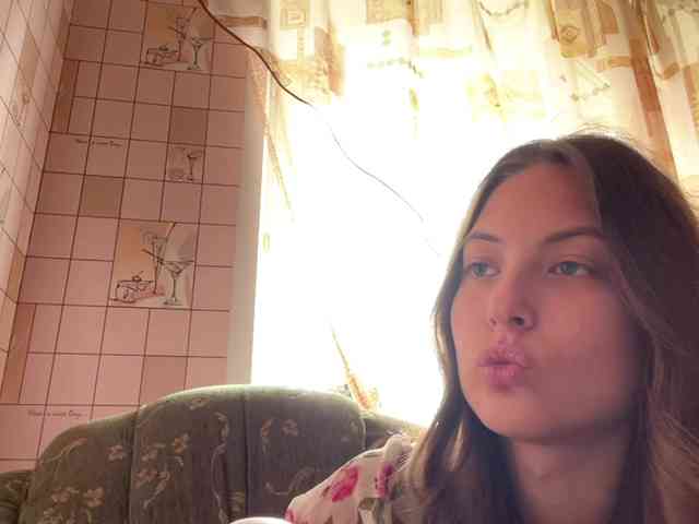 RonnaWillow webcam
