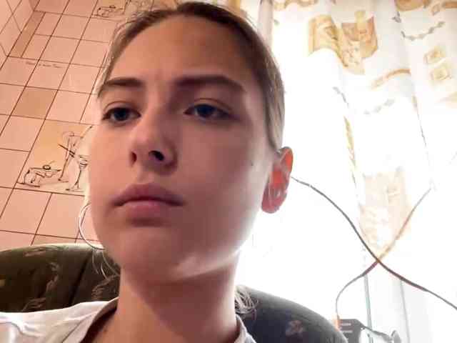 RonnaWillow webcam