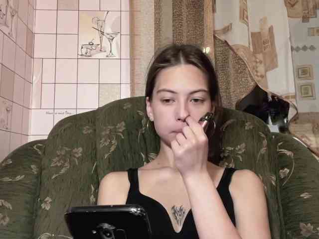 RonnaWillow webcam