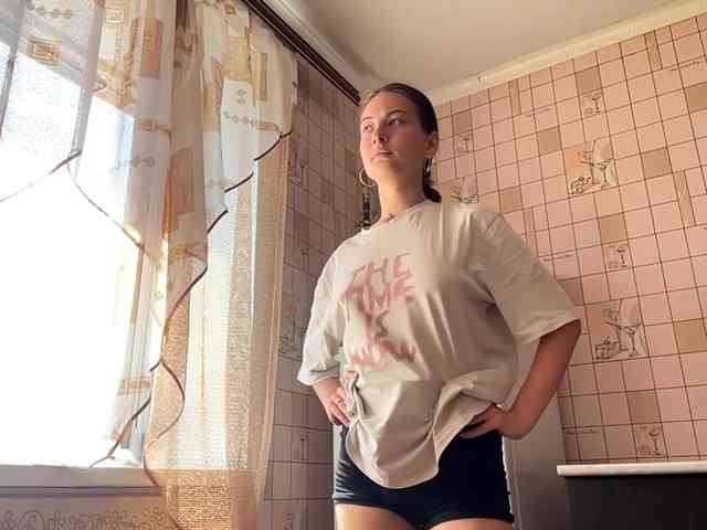 RonnaWillow webcam