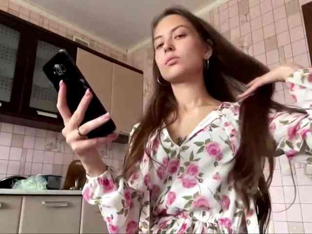 RonnaWillow webcam