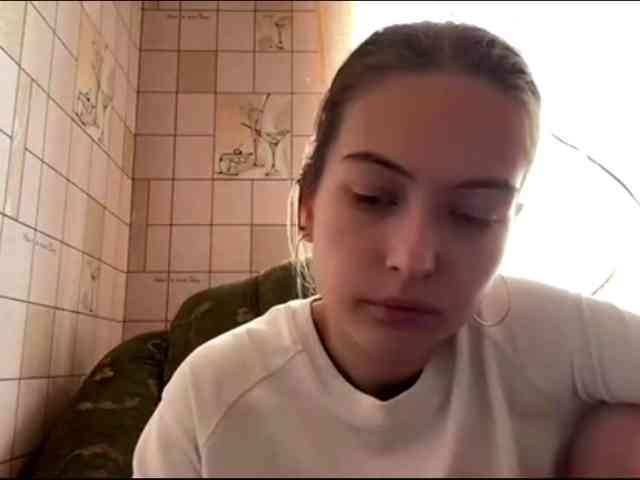 RonnaWillow webcam
