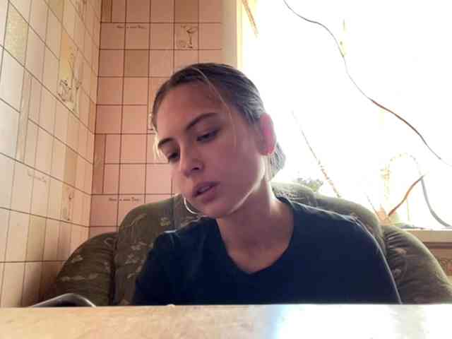 RonnaWillow webcam