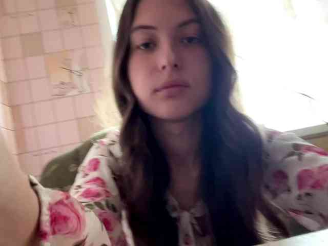 RonnaWillow webcam