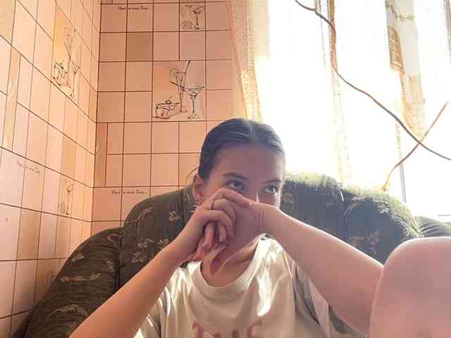 RonnaWillow webcam