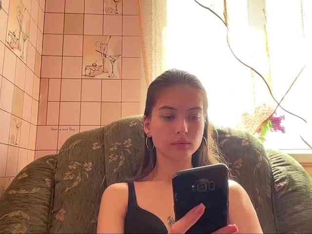 RonnaWillow webcam