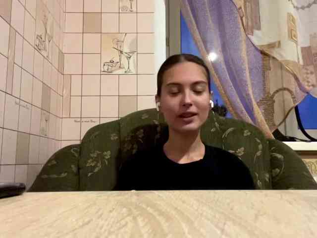 RonnaWillow webcam