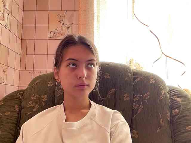 RonnaWillow webcam