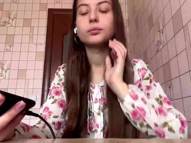 RonnaWillow webcam
