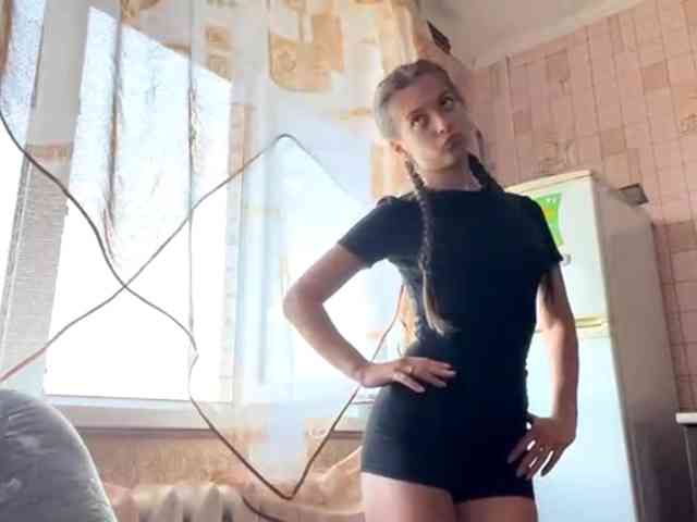 RonnaWillow webcam
