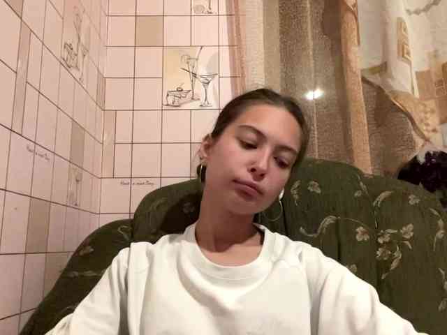 RonnaWillow webcam