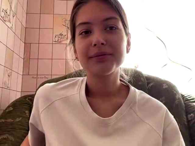 RonnaWillow webcam