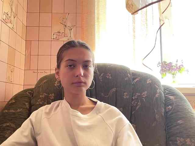 RonnaWillow webcam