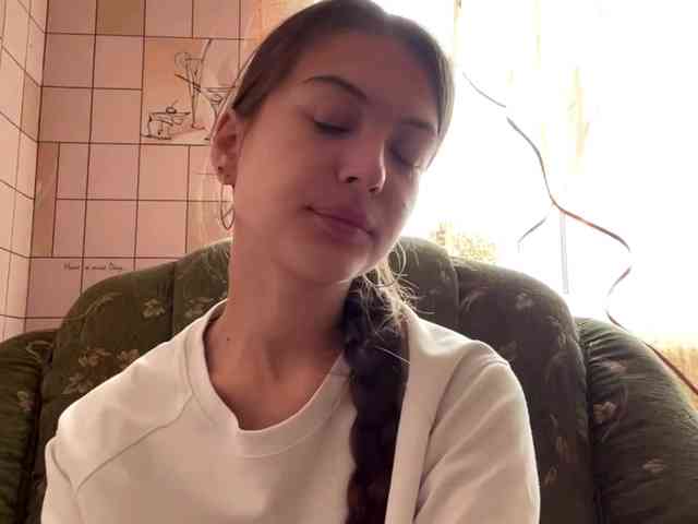 RonnaWillow webcam