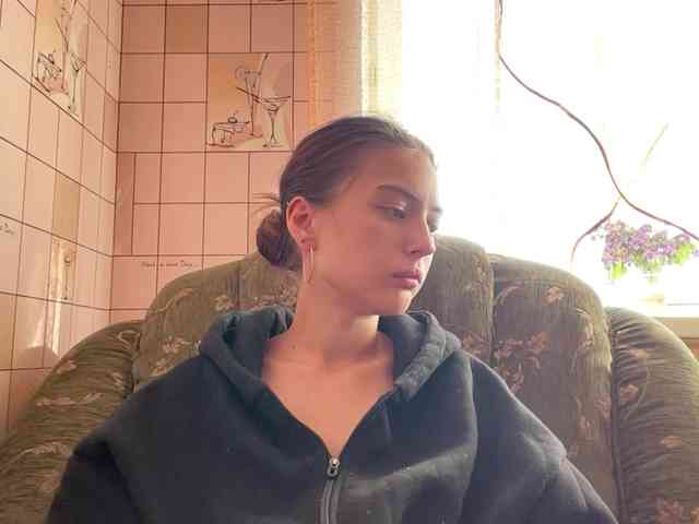 RonnaWillow webcam