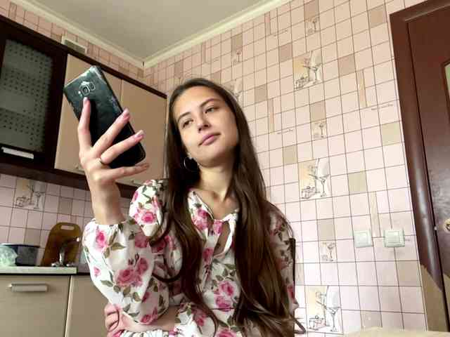 RonnaWillow webcam