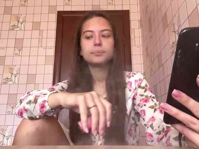 RonnaWillow webcam