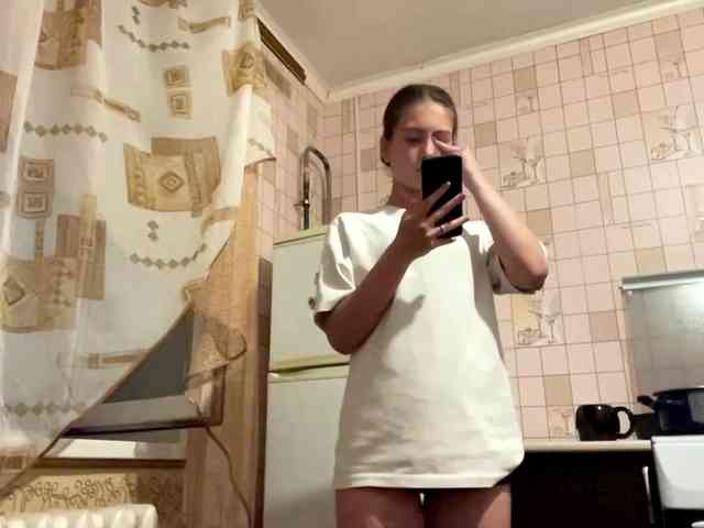RonnaWillow webcam