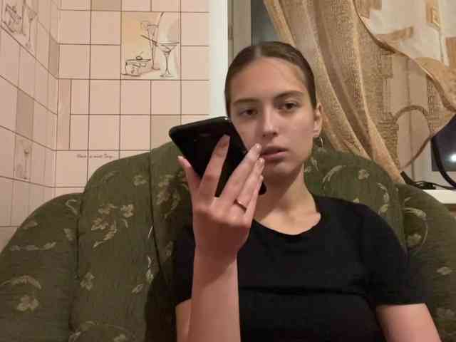 RonnaWillow webcam