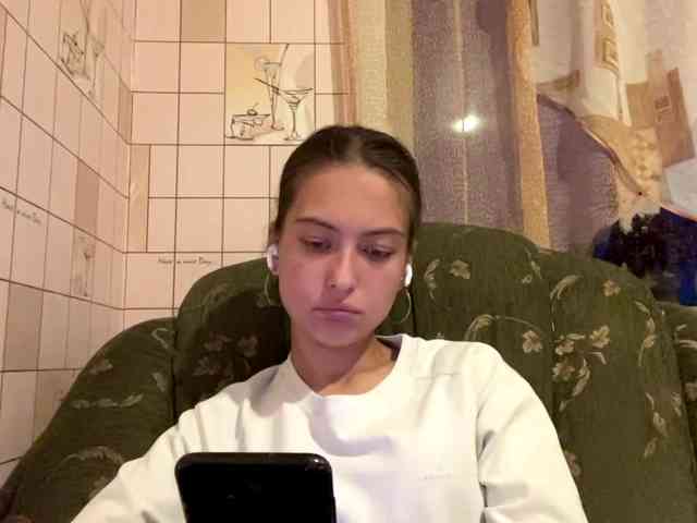 RonnaWillow webcam