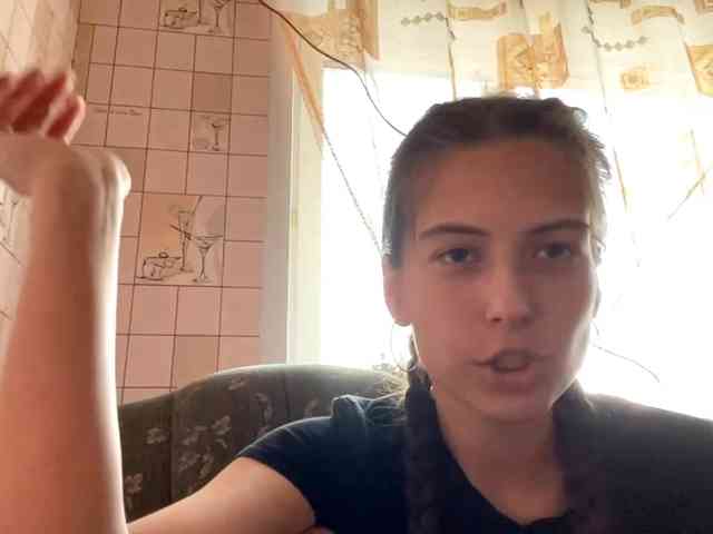 RonnaWillow webcam